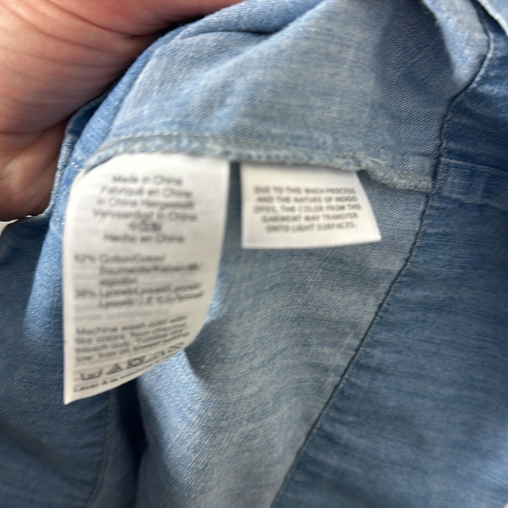 Madewell Blue Chambray Button Up Flutter Sleeve M… - image 6